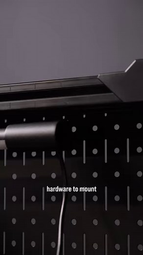 Upgrade your Platform:6 with Philips Hue Play Gradient Light Tubes! Here’s a quick how-to demonstration📝 📖 Learn more about our Philips Hue integration: corsair.com/s/philipshue | CORSAIR