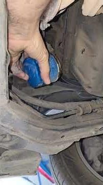 oil filter changing trick #automotive #mechanic #trick #autofixing #automotive