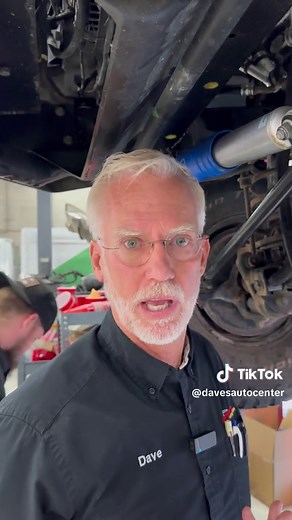 Part 1 💥 Diagnosing a leaking crankshaft seal on 2004 Land Rover Discovery 4.6L V8 #autoshop #carrepair #autoservice