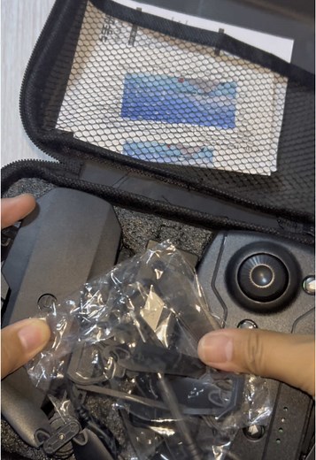 E88 Drone unboxing! 🤩 Dual cam, 4K HD! 📸✈️ Grabe ang excitement! 💯 Next vid: flight test! 😉🛒 #E88Drone #unboxing