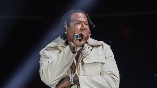 Watch: Moneybagg Yo Performs While A Violent Brawl Breaks Out In The Crowd