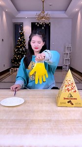 Pencil In Plastic Bag Challenge #Funnyfamily #Partygames | Family Games Media