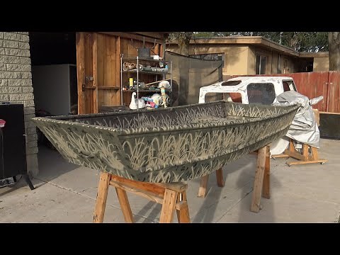 DUCK BOAT BUILD / CAMO PAINTING A DUCK BOAT / 10FT JON BOAT
