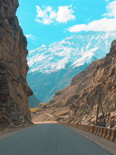 Driving along the Afghanistan border with breathtaking snow-covered Pamir mountains. One of the most remote and beautiful roads on Earth. ❄️🏔️🚙 #pamiradventuretravel #nature #travelgram #wanderlust #travelphotography📷