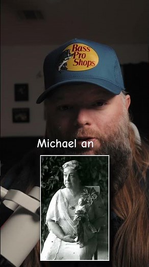 The Powerful Story Behind the Veterans Day Poppy