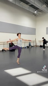 @abtofficial we see you 👀 A nice calf burning activity after class🔥 @wyuu0706 showing us how this trend is DONE Reel by @lewisamber_ #ballet #balletdancer #trendingvideo #dance | Northern Ballet