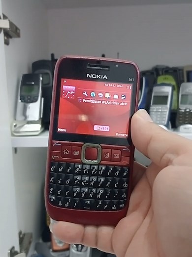 NOKIA E63 Red #nokiae63 #nokiae63merah #nokiae63red #nokia #nokiavintage #nokiavintagephones #nokiavintagephone #nokiaold #oldphone #hpjadul #hapejadul #nokiajadul #nokialama