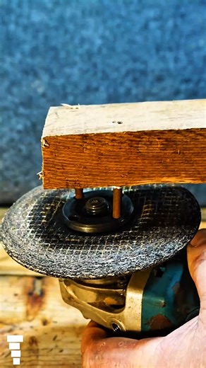 Smart Bench Vise Hack for Perfect Wood Alignment | Pro Woodworking Tips