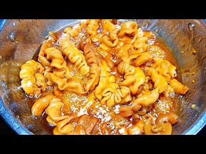 How to make Braised Pork Intestines in Coconut Water and How to clean Pork Intestines to remove t...