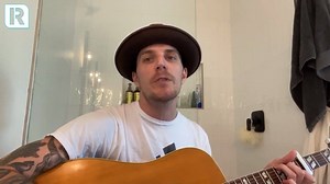 20K views · 213 reactions | Time for another of our 'Shower Sessions'. Your favourite bands doing short, at-home performances in the place with the best acoustics - the bathroom. Today, The Maine frontman John O'Callaghan covers Fountains Of Wayne's 'Stacy's Mom', dedicated to the late Adam Schlesinger | Rock Sound | Facebook