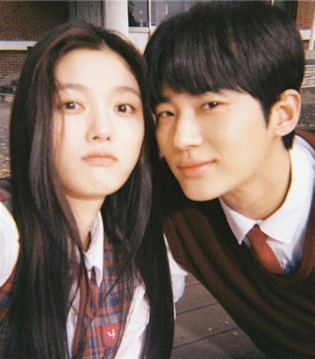 Emotional Moments in 20th Century Girl K-Drama