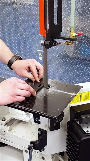 Horizontal Band Saw turns into Vertical Band Saw - PM-712G Band Saw