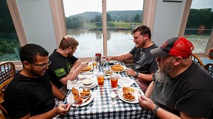 Central Kentucky dining on the water: Guide to restaurants with a waterfront view