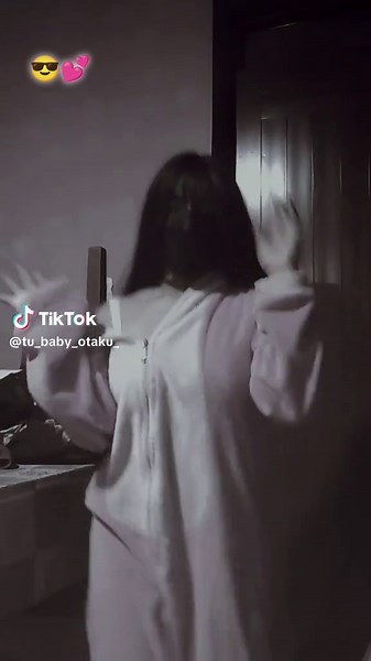 Videos de Tu niña 😘 (@tu_baby_otaku_) con “TU ERES UN BOM BOM”