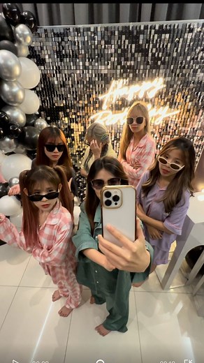 Cherry Haw 🍒 | 又来赶上末班车啦 睡衣party的Noway😆 . . #看到谁在里面呀 #要一个月的存库了🤣 | Instagram