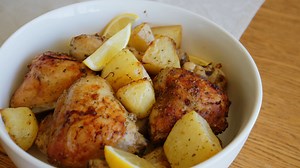 233K views · 574 reactions | GREEK LEMON CHICKEN AND POTATOES This chicken dish is sure to impress! It's full of flavour and oh so simple to make. Best when shared. Feel free to like my Facebook page for more recipe idea videos. You’ll find the recipe in Volume 2, page 82, or check the first comment for the link. For more recipe ideas or to view my books, please visit: www.twer.co.nz | The World's Easiest Recipes | Facebook