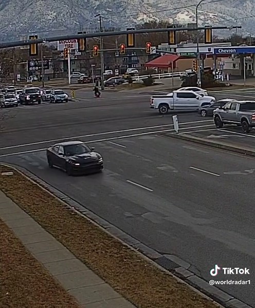 Dude didn’t even try and brake 💀 #truck #car #fail