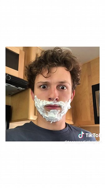 Tom Holland GIFs and Pictures — Best Tom Holland Spiderman Clips