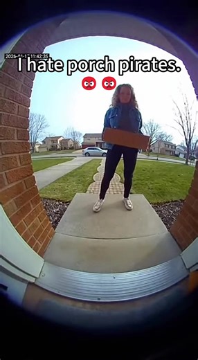 Porch exploding package box with glitter🧲😙❤️‍🔥🥲 #porchpiratecaught #glitter #package #prank #funny