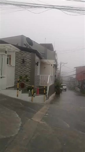 ANOTHER FLOODING IN IRISAN THIS r flooding incident at Marville Homes in Tadiangan, Tuba is caused by the clogged drainage, thus, water from Cypress, Irisan discharge in the area. 🎥 Ma Eldeliza P Colanza #IrisanBaguioCity #irisanbarangay #rain | Baguio Herald Express