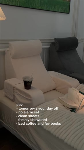 Cozy Reading Pillows for Comfortable Home Relaxation