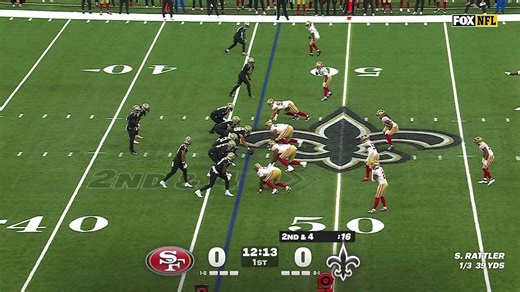 Alvin Kamara's weaving run nets a 13-yard gain for the Saints