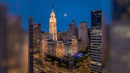 Philadelphia shows off brand new lighting system at City Hall