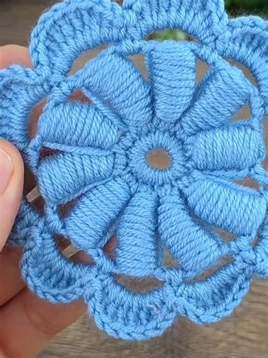 Super Easy Crochet Flower Motif Tutorial