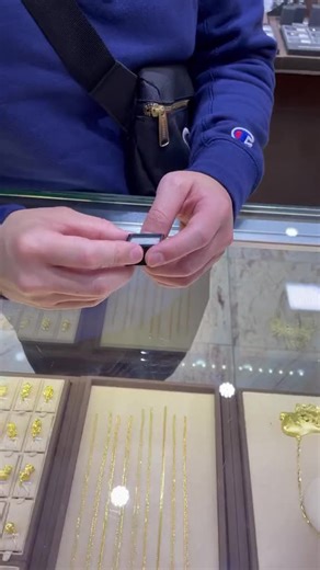 17 ⚠️ Buyers beware of GIA lookalike certificates! #diamondcertificate #giacertified #moissanite #fakediamond #diamondscam