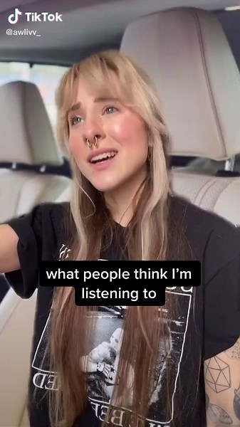 tik tok got me singing about a game ive never even played!!! anyone else? #hawthorneheights #emo #lipsync