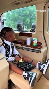 The noble act of a little one, who shared his food with those most in need, moved the entire world and showed the greatness of his heart... IG: @hope_of_african_children https://www.instagram.com/hope_of_african_children/ | Positive