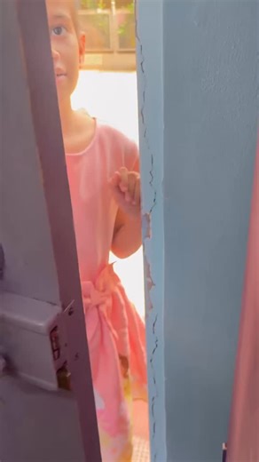 From choosing a toy… to playing with joy… to keeping it back with care… and leaving with a sweet “Thank you” 💛 At Toddler Town Toy Library, children learn more than just play — they build independence, responsibility & confidence through thoughtfully curated toys 🧸✨ 👶🧒 For ages 6 months to 8 years ♻️ Borrow • Play • Return 📍 Mumbai Toy Library DM us to become a member 💬 #ToyLibraryMumbai #MumbaiParents #MumbaiMoms #MumbaiKids #MumbaiPlay #LearningThroughPlay #PlayBasedLearning #EarlyLearni