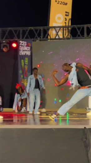 1 versatile dancer in 5 dance genres 1. Mbole 2. Dance hall 3. Hiphop 4. CMR Traditional dance 5. Contemporary Dance #versatiledancer #mbole237🇨🇲❤️✌🏾 #contemporarydance #cameroontraditional #CapCut