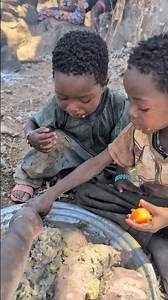 traditional food for the unique tribe in Africa#bushmen #hadzabetribe #africa