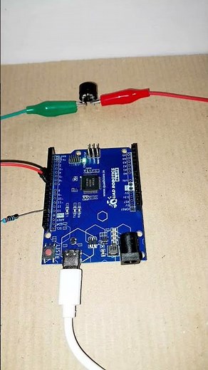 Arduino UNO R4 Minima Plays Happy Birthday Song 🎂 | Buzzer Melody Project & Arduino Coding