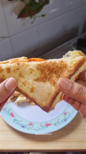 cheesee egg sandwich #shorts #eggsandwich