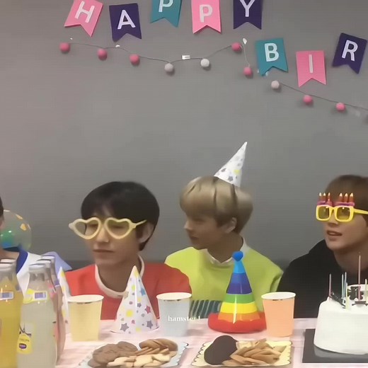 😭😭😭 #renjun #jisung insp : @tani4ka2313