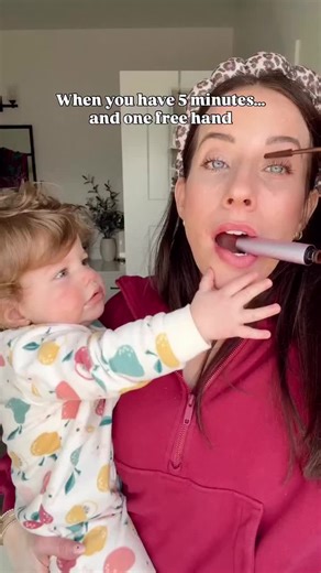 Five minutes. One hand. Full routine. Proof you don’t need a perfect setup to feel put together. These are my go-to beauty favorites that actually work when you’re doing your makeup with a toddler on your hip… or not 😜 Comment LINKS and I’ll send you my beauty favorites. To see this slowed down, check out my makeup highlight bubble for everything I use 🫶🏻 ————— five minute makeup routine. one handed makeup tutorial. busy mom beauty routine. quick everyday makeup. mom life hacks. toddler mom r