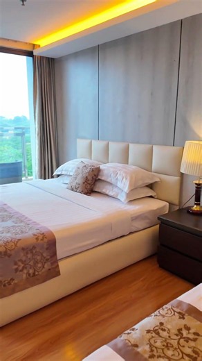 Inside the Best View Family Room in Yangon! | Esperado Lake View Hotel Tour 🌊✨