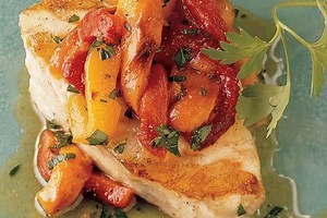 Barbecued Snapper with Roasted Pepper Vinaigrette | Seafood Recipes | Weber BBQ