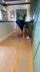 💥 Setting up containment and ventilation 💥 * Even tho all I’m using on this job is the airbrush I am spraying a 2k lacquer. So containing and creating a negative airflow area is absolutely key! * -Rolled out the plastic and created the barrier with the zipwalls - Used the Re-U-Zips to create a door to bring what I need into the workspace (and another one to access the bathroom 🤗) -Taped the base of the plastic down using the 3M 2” high adhesive masking tape - Jimmypro gasket installed for the