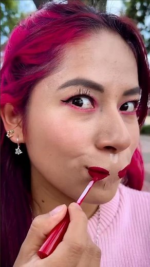 Does she really know how to use lipstick?🤔 #shorts #viral #trend #beauty #lipstick