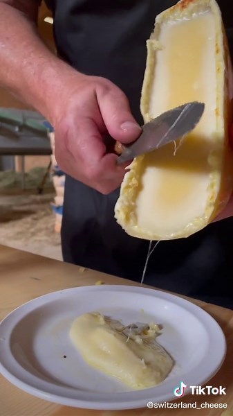 Crafting Raclette du Valais AOP: A Swiss Cheese Tradition