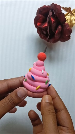 How to make a clay pastry🧁 #shorts #ytshorts #clay #clayart #claymation #viral