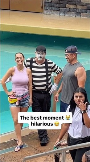 The best moment 😹 hilarious 😂 Tom the mime Seaworld #seaworldmime #tomthemime #funny #comedy