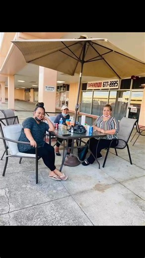 Few years back w Lisa Muller Brenda Tyriana Tiara Adaya juon ien eman kar | Pua Huston Shoniber-Elcar