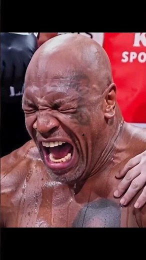 “Mike Tyson STRIKES FEAR Into Everyone! 😱🥊 #BoxingShorts” #boxing #britishboxer #mma