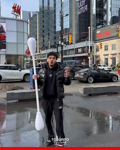 What would you do with a giant Q-tips? 👀 We took a “Quge-tips” to the streets to see how people would get creative, from clearing snow and cleaning up the city to some ideas we definitely didn’t see coming. Turns out, when you think bigger, everyday objects can spark a whole new conversation. Q-Tips are all about reimagining the ordinary in unexpected ways and Toronto had plenty to say. How would you use a “Quge-tip”? 🔗 ca.qtips.com @qtips | Toronto Culture
