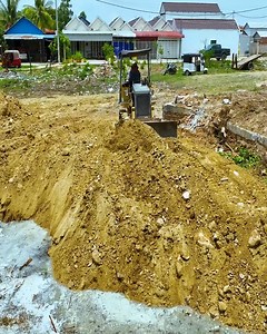 Powerful MITSUBISHI BD2F Dozer & 5T Truck Filling Water to Remove Pond . . #Dozer #Bulldozer #heavyequipment #construction #Shantui #Komatsu #Dumptruck #Excavator #constructionsite #heavyduty #earthmoving #caterpillar | Bulldozer City