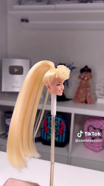 Replying to @🌊Ocian🌊 I definitely was bopin to king of hearts during this session LOL #fyp #barbie #doll #dolls #barbiemovie #margotrobbie #barbiedoll #reroot #ooak #hair #vintage